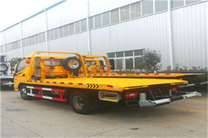 大理附近拖车救援搭电